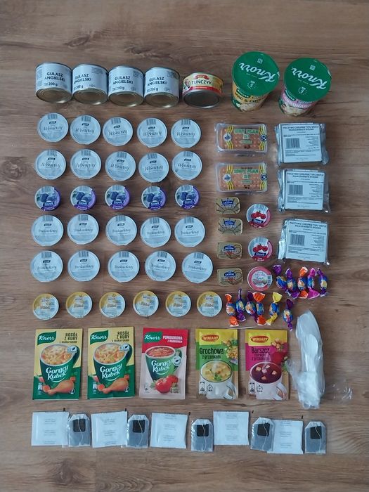 Wojskowa racja żywnościowa  - konserwy