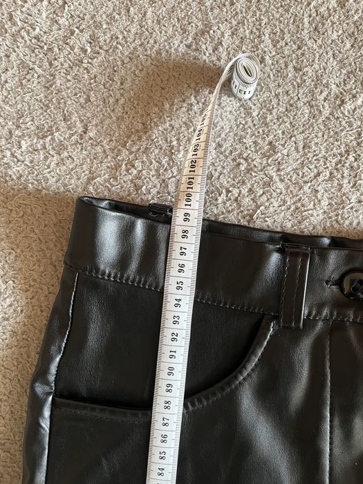 Шкіряні чорні штани