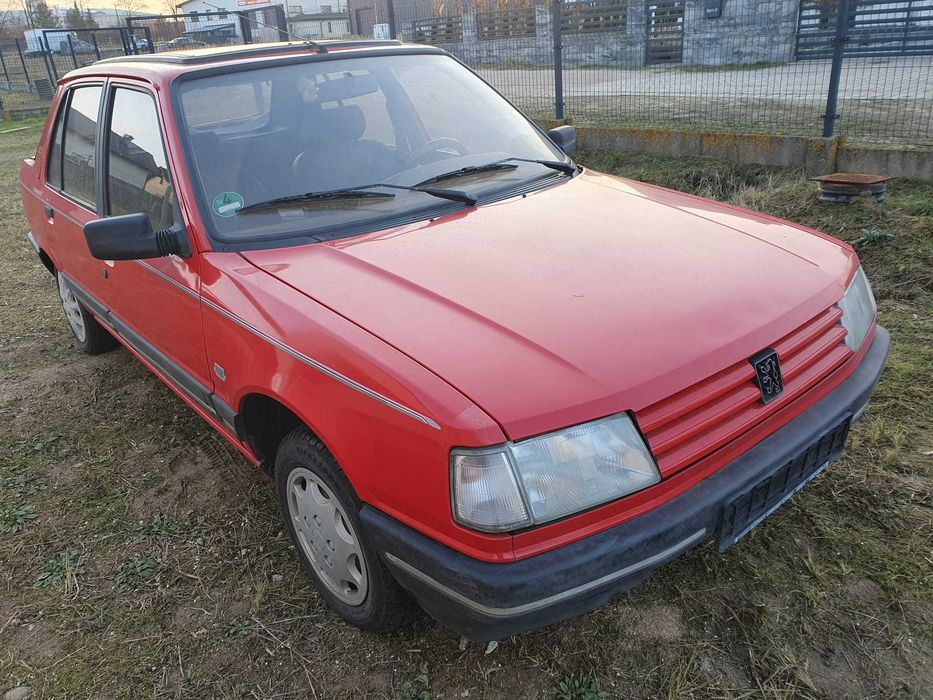 Peugeot 309