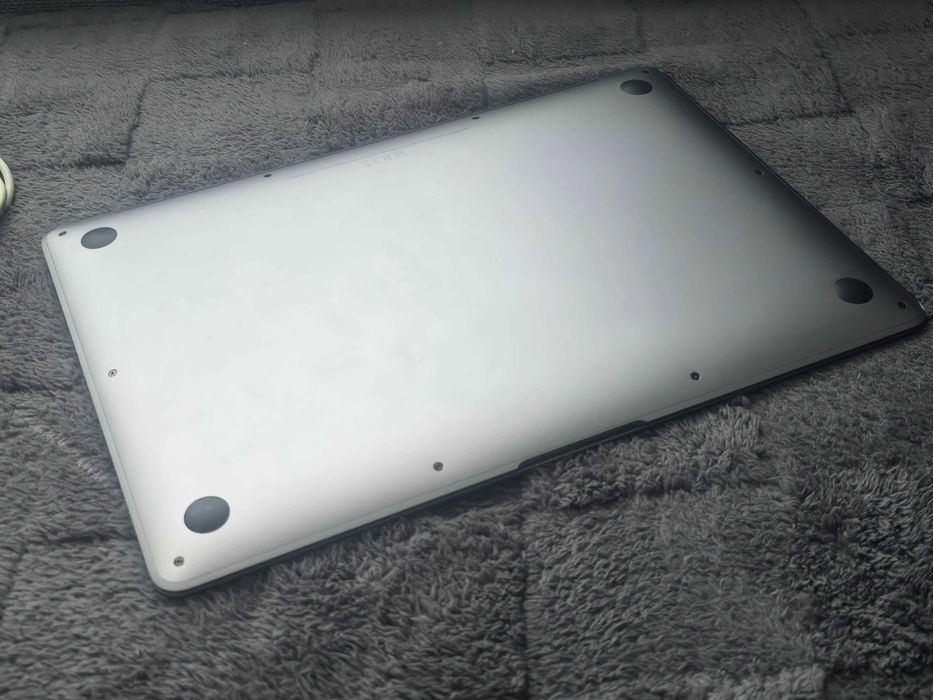 Macbook Air 13" M1 (A2337) 8/256 , Space Gray , опис читайте !