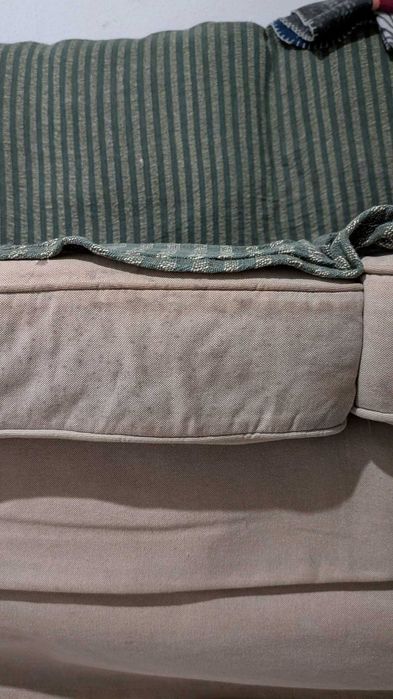 Sofá 2 lugares IKEA