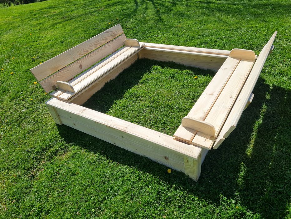 Piaskownica drewniana dla dzieci 150x150x35
