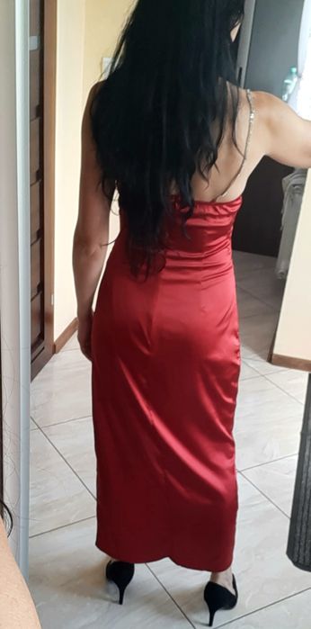 Sukienka długa imprezowa