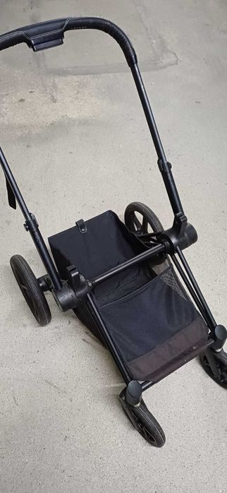 Carrinho bebe / Modelo: Priam Platinum Cybex  - Preto