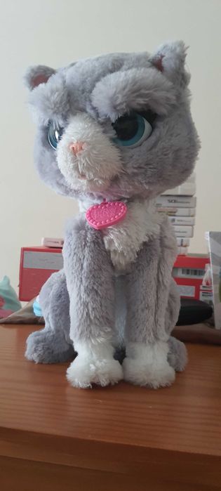 gatinha Boostie da FurReal Friends