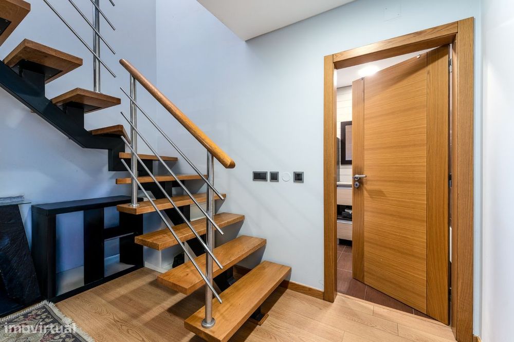 Apartamento T2 Duplex, S. Pedro da Cadeira
