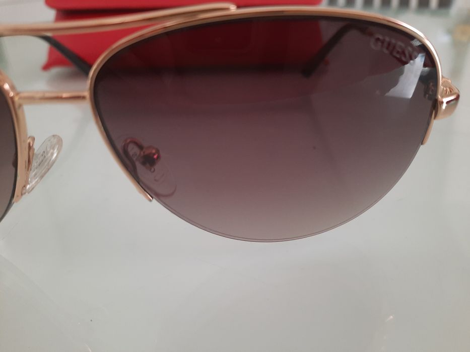 Óculos de sol Guess