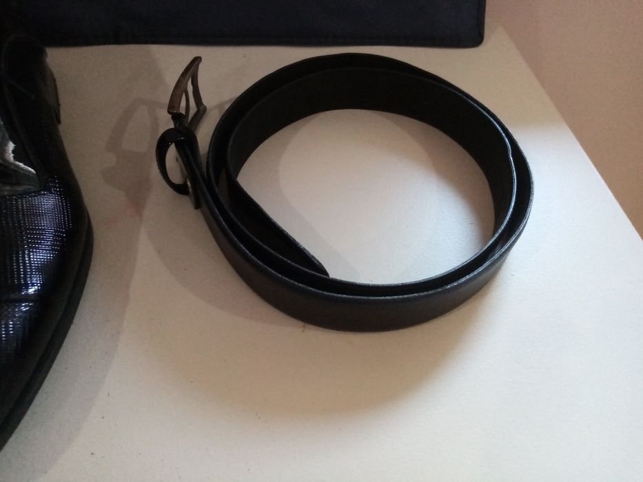 Sapatos mais cinto cerimonia