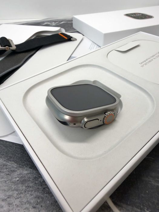 Apple Watch Ultra 2・Titânio natural (Factura e Garantia)