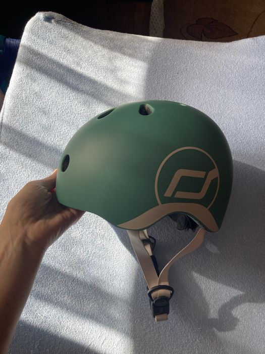 Kask Scoot&ride NOWY