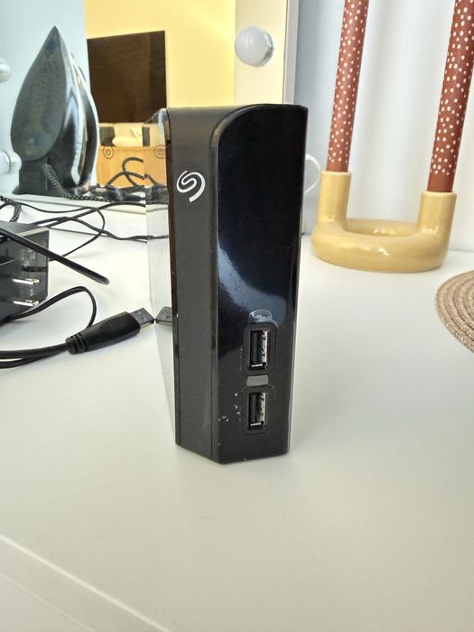 Зовнішній жорсткий диск 3.5" 8TB Seagate backup plus hub