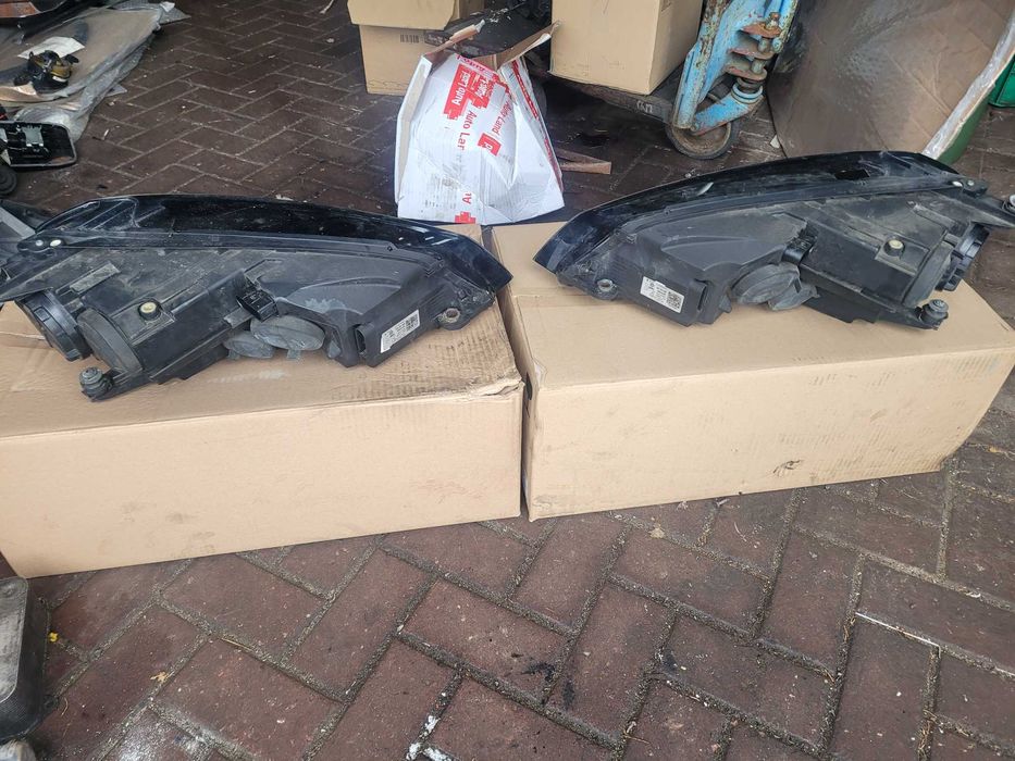 Lampa przednia VW Golf 7 przed lift