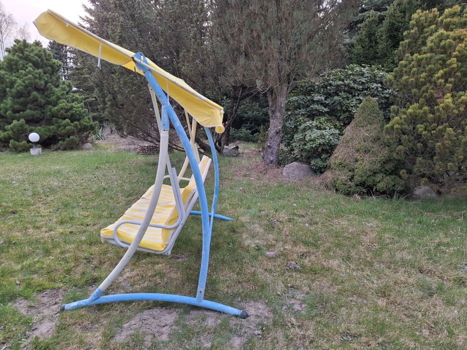 Huśtawka ogrodowa żółta