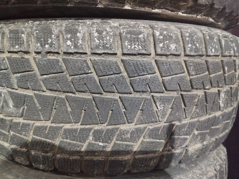 Шини Bridgestone Blizzak 265/65/r 17