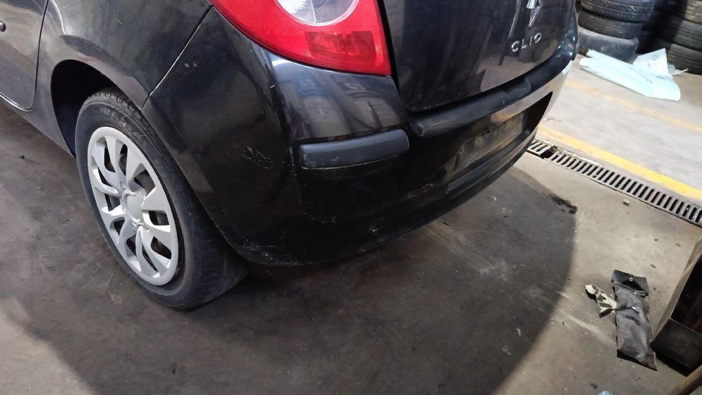 Pára-choques trás RENAULT Clio III (BR0/1, CR0/1)