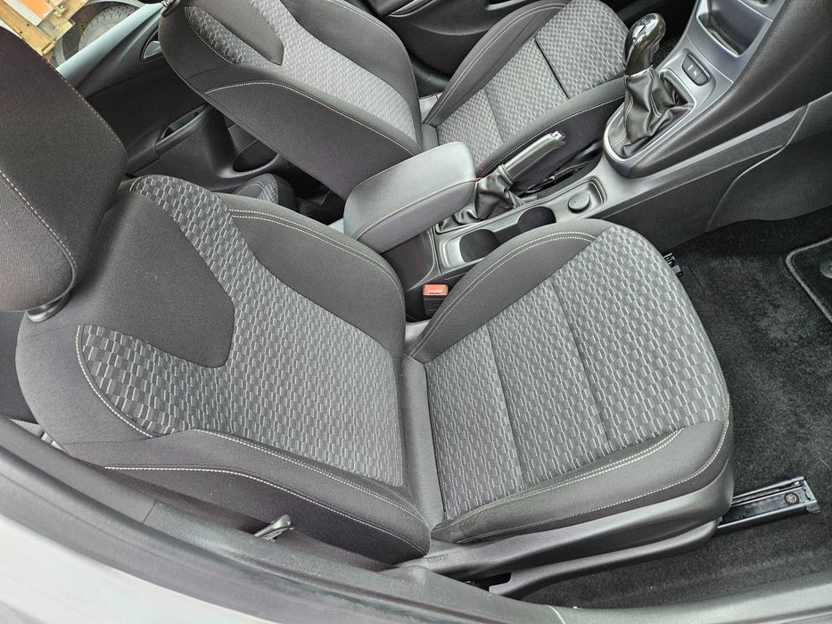 Opel Astra K 2018 рік