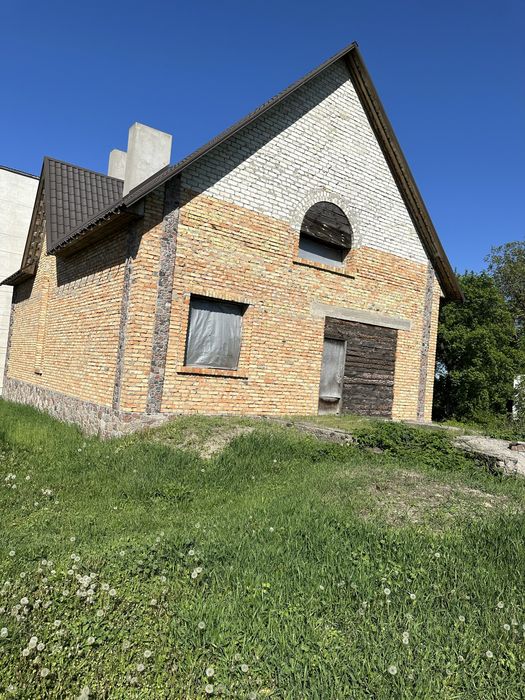 Будинок в Каневі