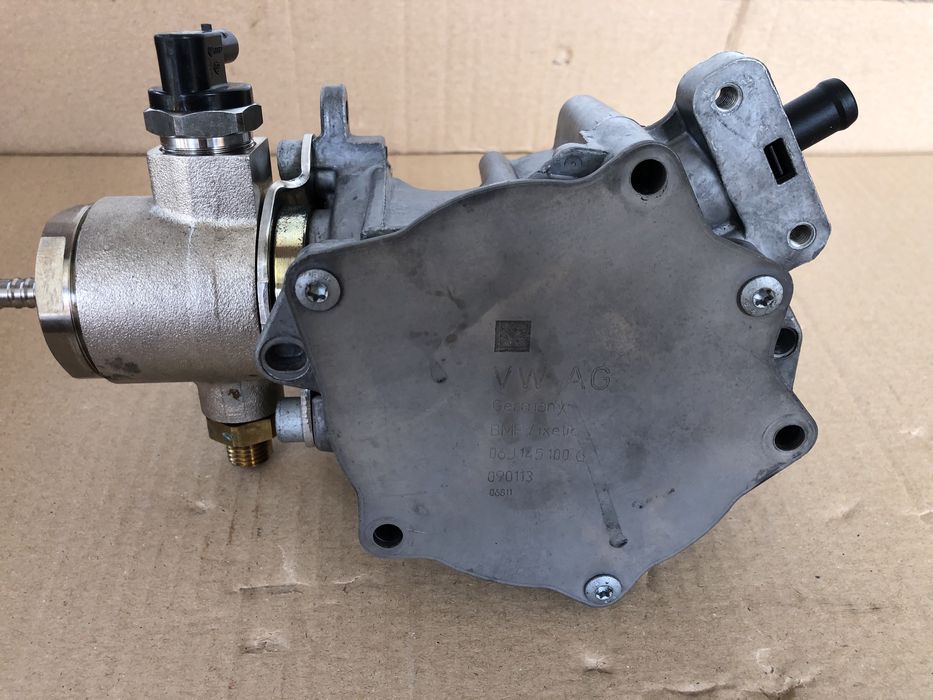 Насос вакумнийи бензонасос високого давления Audi, Vw, Skoda 2.0TFSI