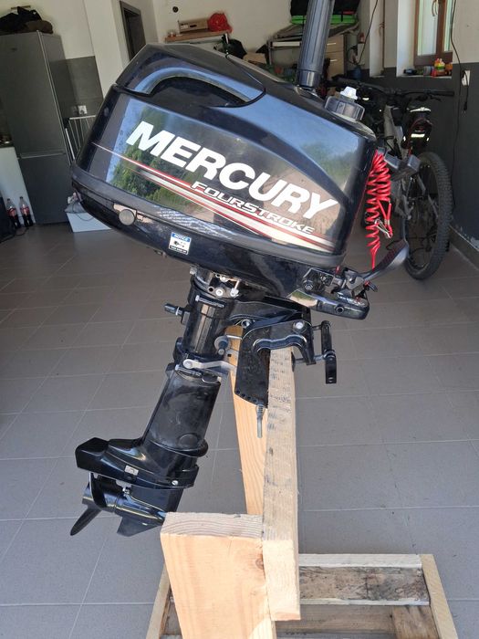 Silnik zaburtowy Mercury 4T  6km stopa S