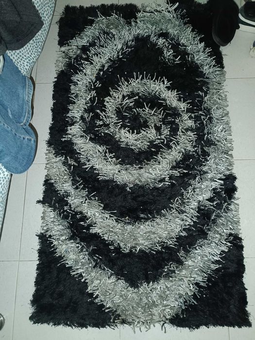 Bedroom and Living Room Rugs Like New