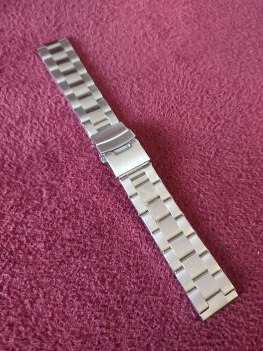 Bransoletka do zegarka z pełnych ogniw. 22mm