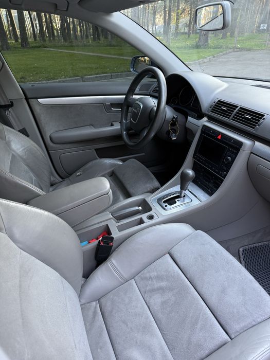 Продам Audi a4 b7 avtomat