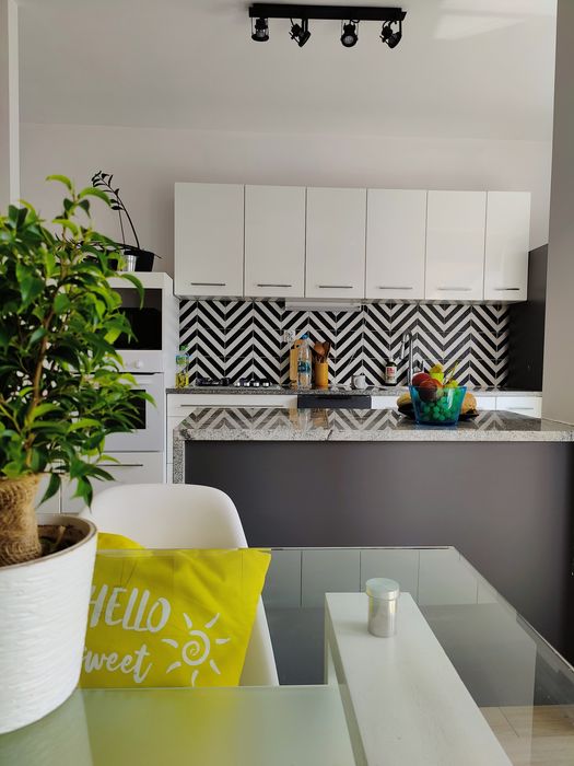 Kuchnia biały połysk, używana