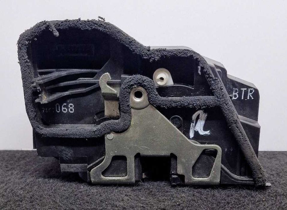 Fechadura / Fecho Porta Frente Direito 7167068 - BMW 5