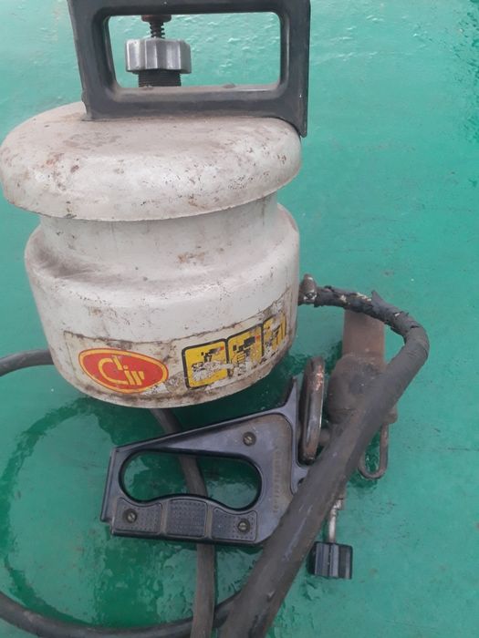 Бензинова паяльна лампа