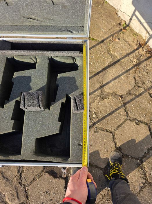 77x49x15 Walizka CASE skrzynia flightcase (dostępne więcej)