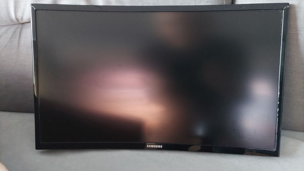 Monitor 24" Samsung C24F390FHU curved