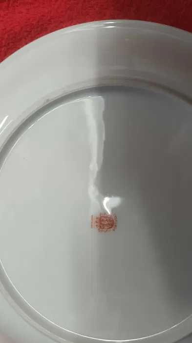 3 Pratos porcelana