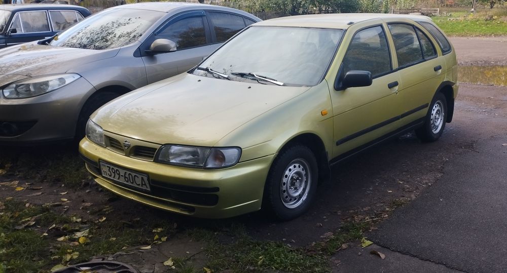 Nissan Almera в Гарному стані з ГУР та Кондиціонером