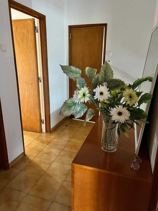 Quartos para Alugar numa das melhores zonas d Cascais quarto partilhad