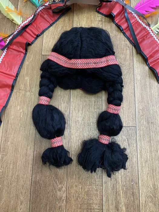 Костюми Індіанця , Клоуна, воїна УПА,, Лиса 8/10 років