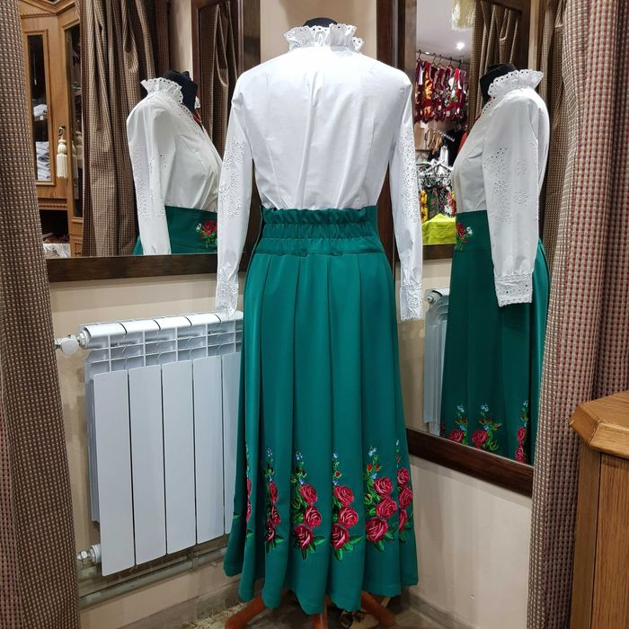 Spódnica góralska w róże - haft komputerowy Folk Regionalizm