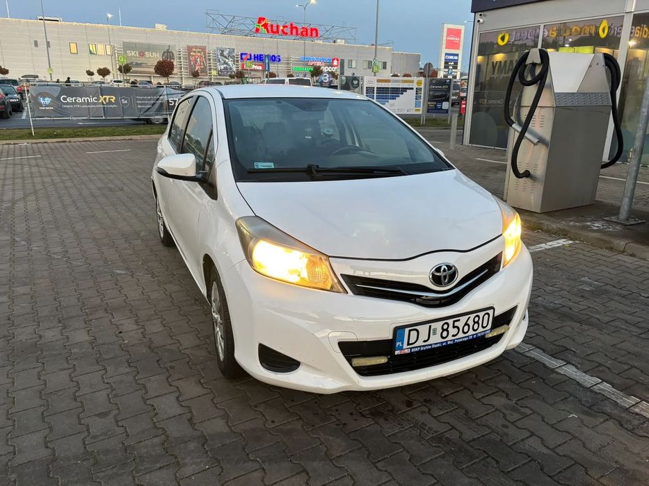 Toyota Yaris Toyota Yaris 2012r. 1.0 69KM