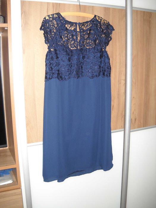 Sukienka wieczorowa gipiura granat rozmiar 44