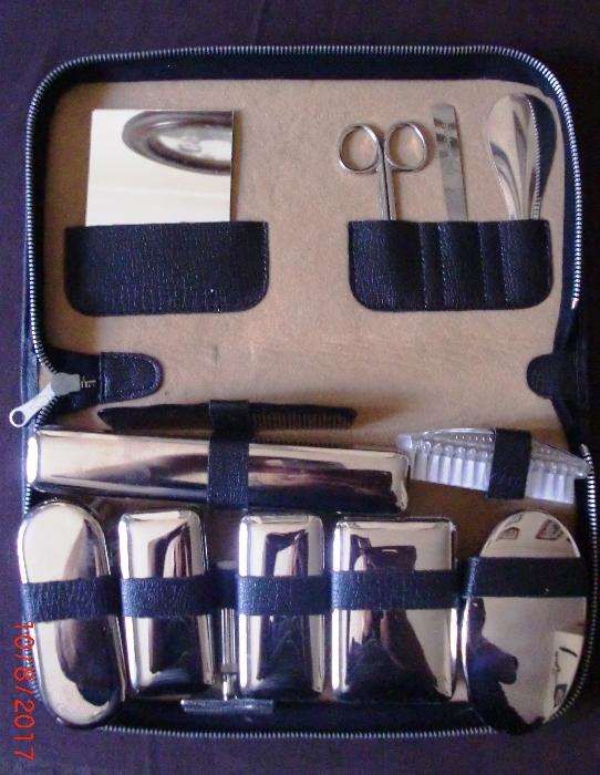 Estojo de viagem masculino