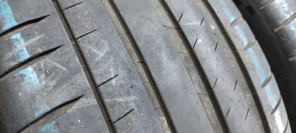 Pneus 275/35/21 Michelin semi novos