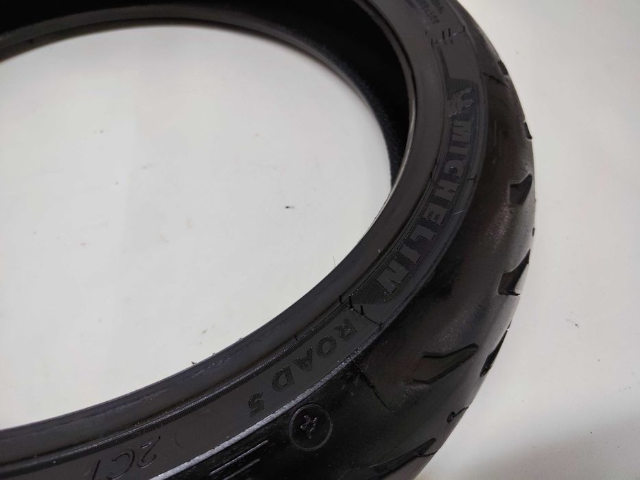 Opona Przednia Przód MICHELIN 120/70-17 DOT 4522