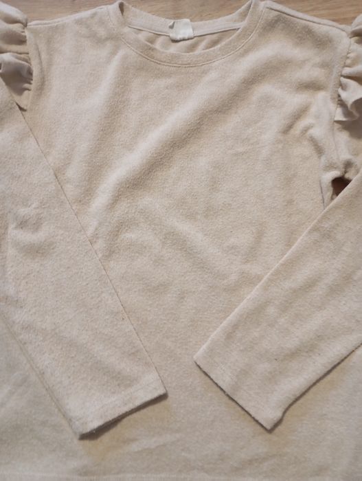 Zestaw dla dziewczynki na wiosnę spodnie sweterek