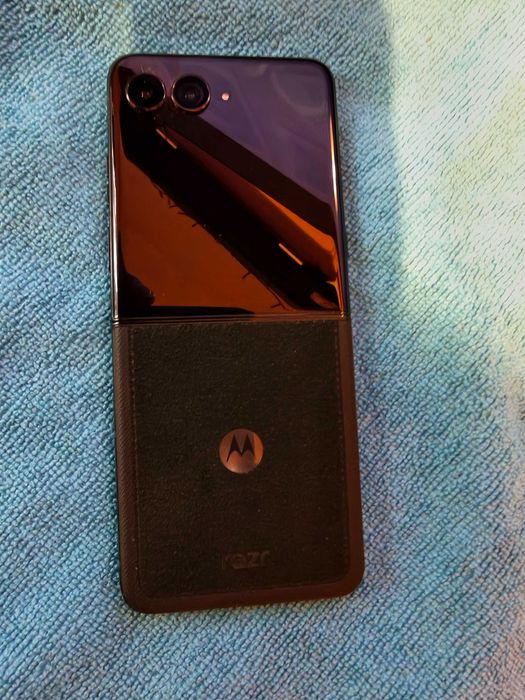 Smartfon MOTOROLA Razr 60 Ultra 5G 16/512GB również zamiana