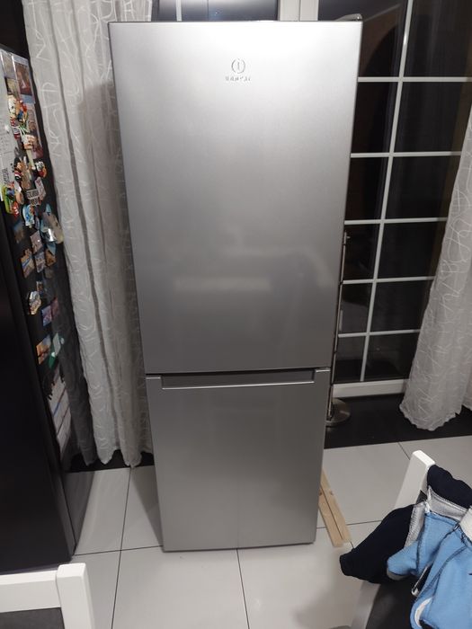 Lodówka INDESIT LI7 S1E S 176.3cm SrebrnaLodówka INDESIT LI7 S1E S 176