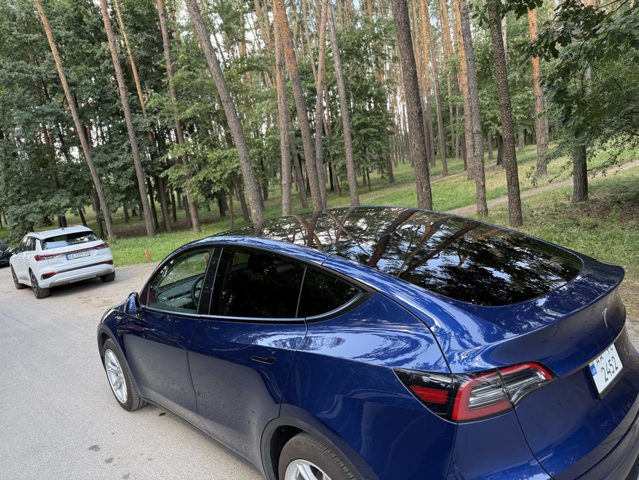 Tesla model Y 7мест 500km