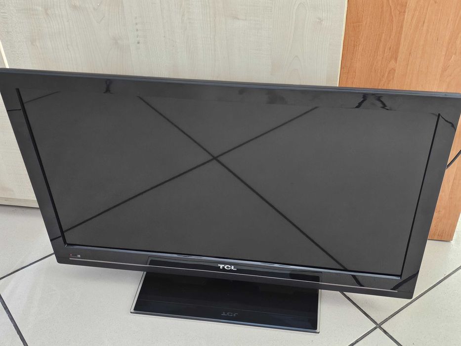 Telewizor TCL L32D3300C 32" HD Ready