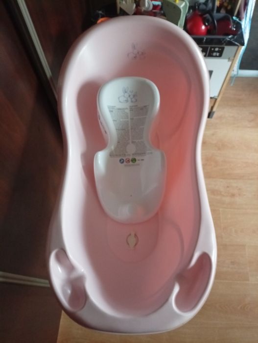 Wanienka ze stelażem