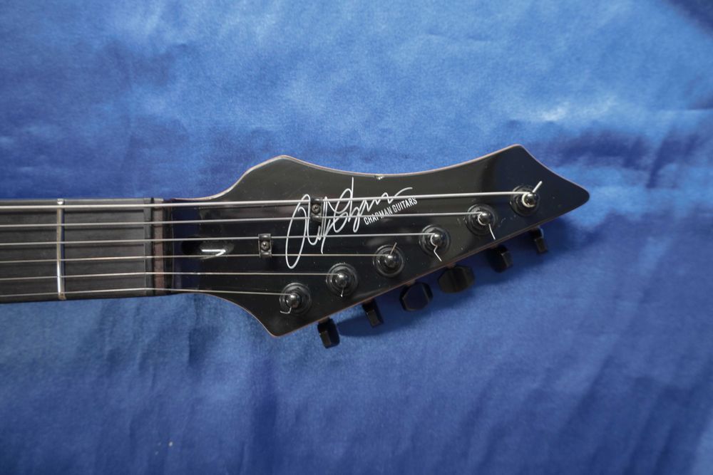 Chapman Ghost Fret Standard V2