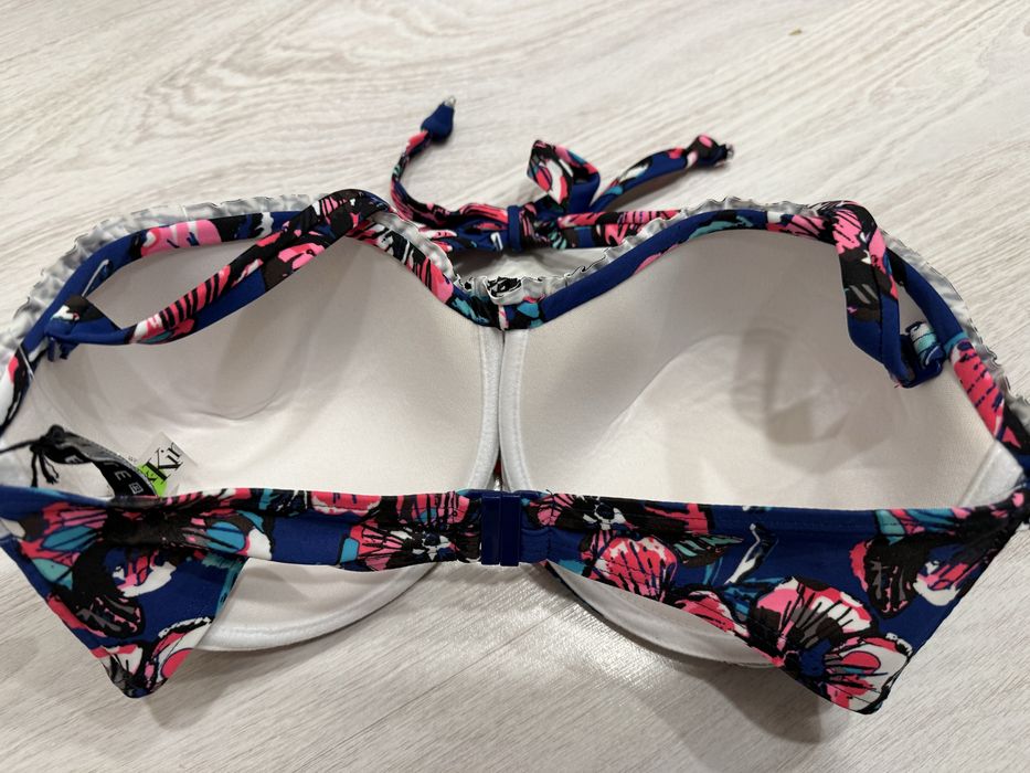 Jette góra od bikini granatowa w kwiaty 36E