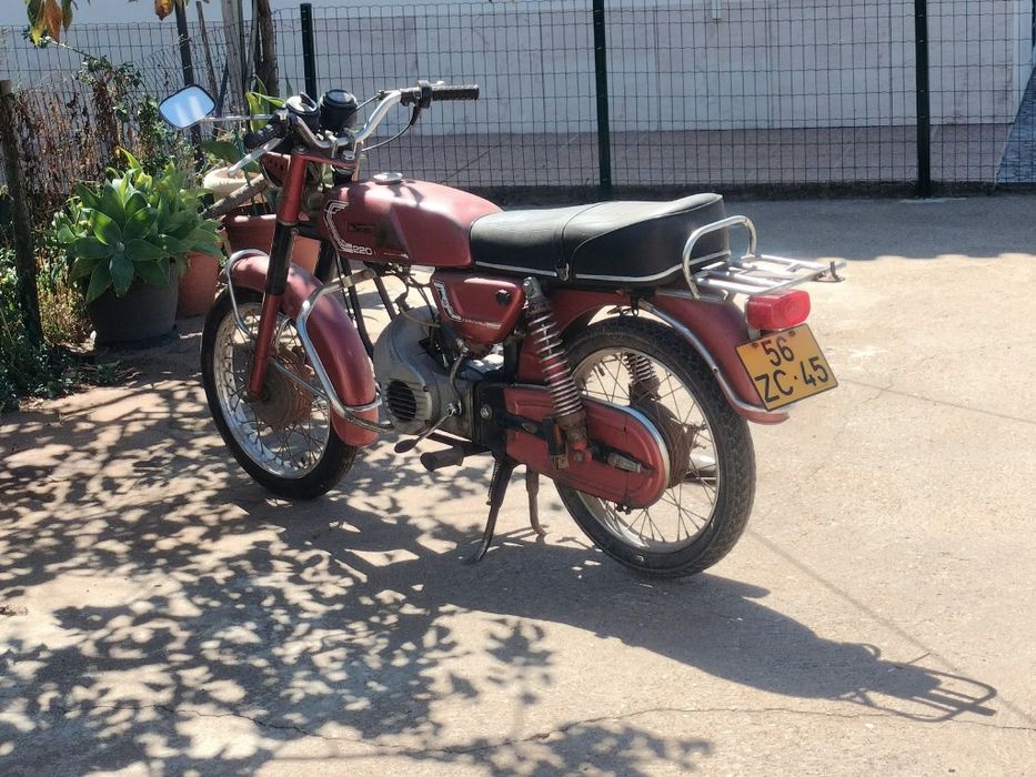 Moto clássica 50cc